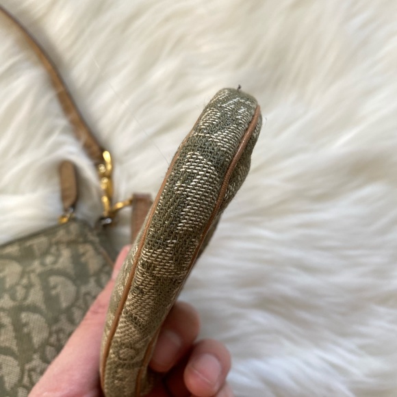 Authentic vintage Dior green trotter mini saddle with coin bag - Picture 15 of 15
